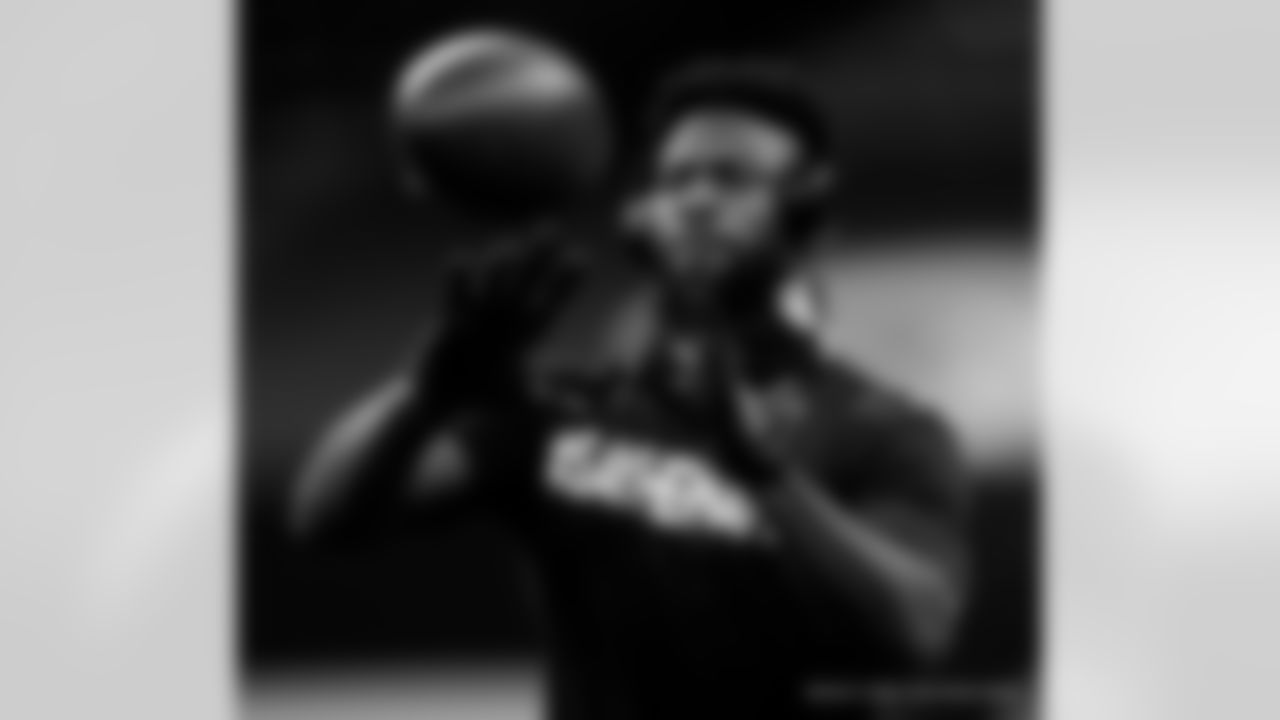 Check out photos of New Orleans Saints wide receiver Emmanuel Sanders in action during the 2020 NFL season.