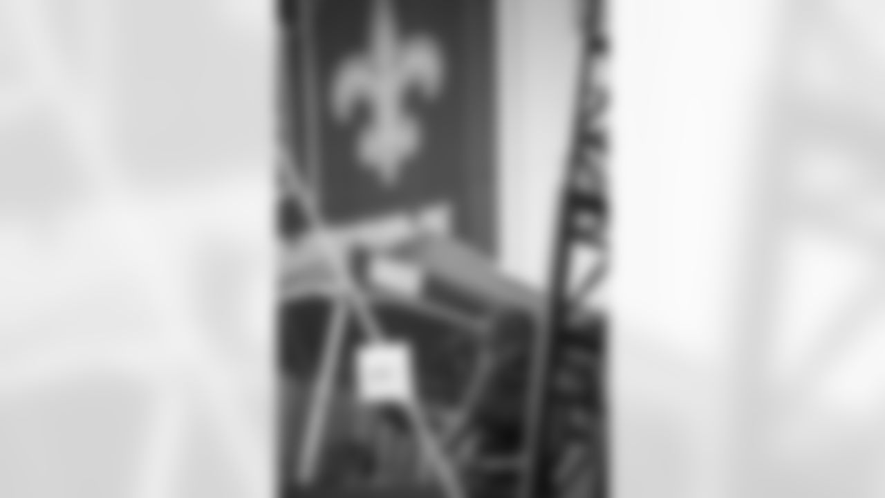 Fans get ready for the Preseason Week 3 battle with a pregame party at Champions Square featuring the ringing of the bell by former Saints running back Mike Strachan.