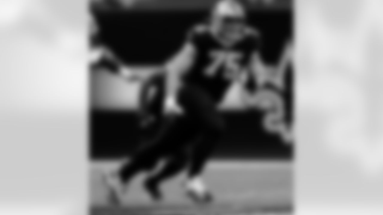 Game action photos from the New Orleans Saints vs. Kansas City Chiefs matchup in Week 15 of the 2020 NFL season.