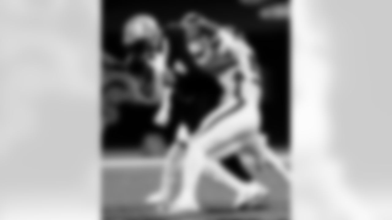 Game action photos from the New Orleans Saints vs. Atlanta Falcons matchup in Week 11 of the 2020 NFL season.