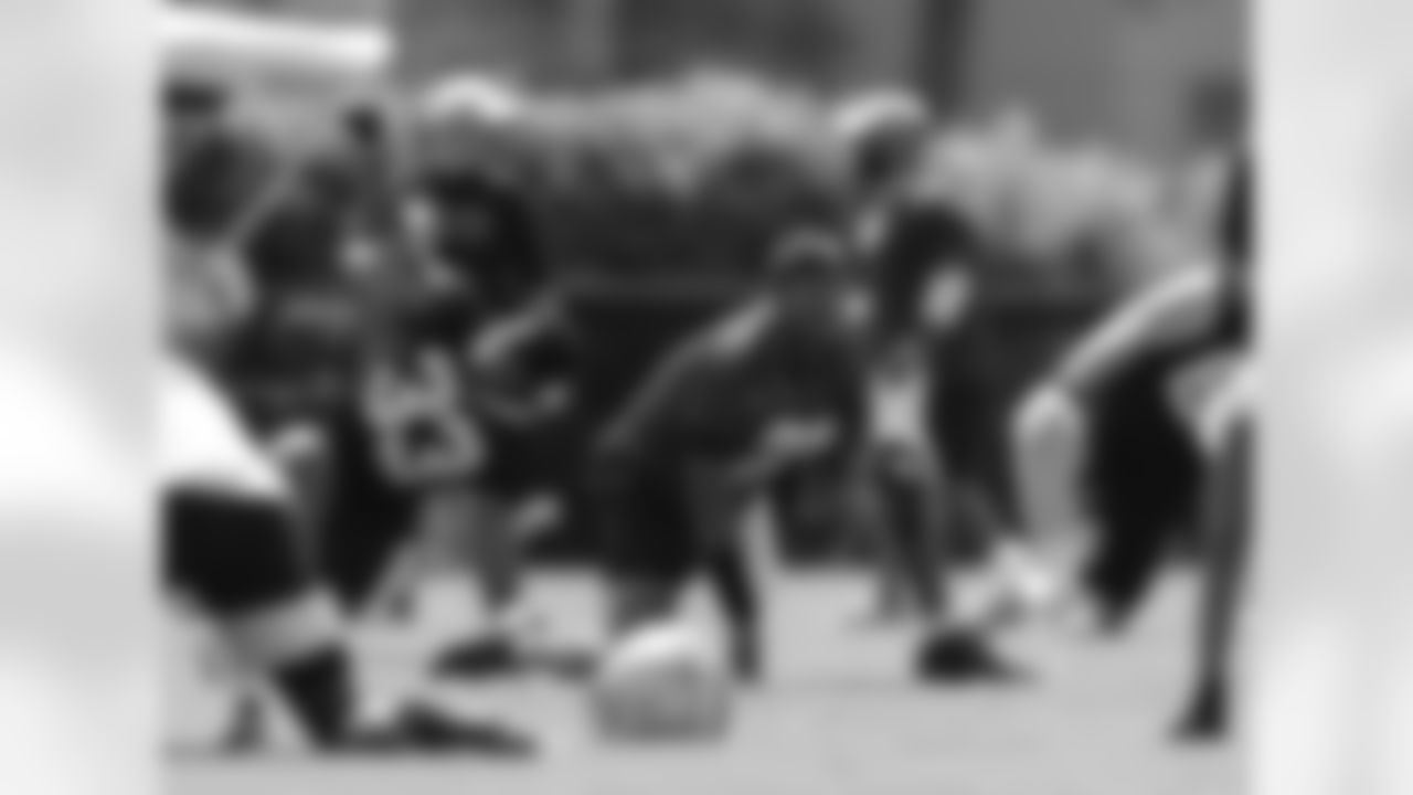 New Orleans Saints quarterback Jameis Winston stretches out during the team's 2022 OTA practices on June 2, 2022 at the Ochsner Sports Performance Center.