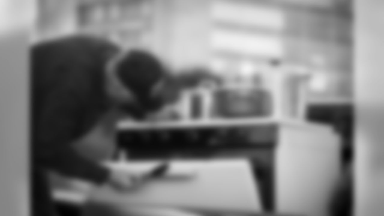 Gallery-Fans-2560-1440-0990