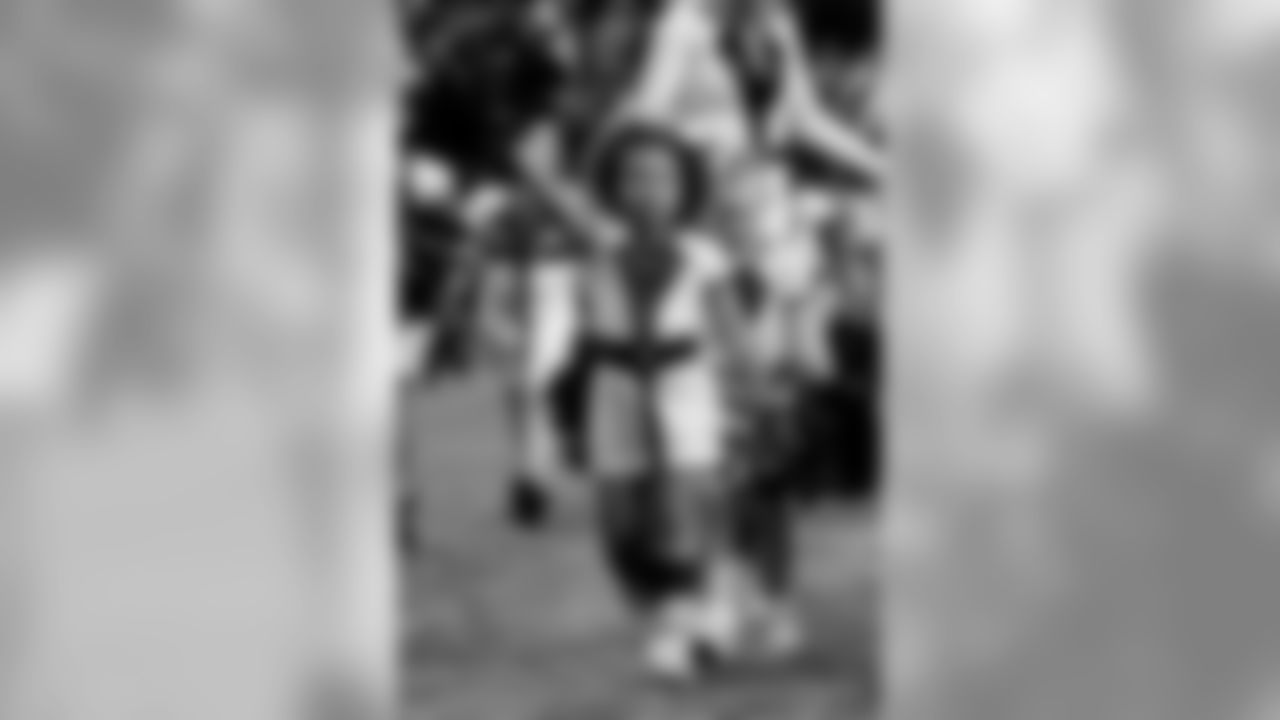 The Saintsations took to the field and performed for fans during Week 12 between the Saints and Panthers at the Mercedes-Benz Superdome.