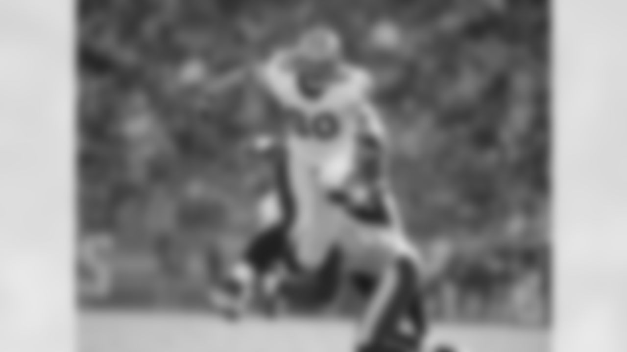 New Orleans Saints announced that they have signed tight end Jimmy Graham on Tuesday, July 25, 2023. Check out the best photos of Jimmy in action with the New Orleans Saints during his NFL career.