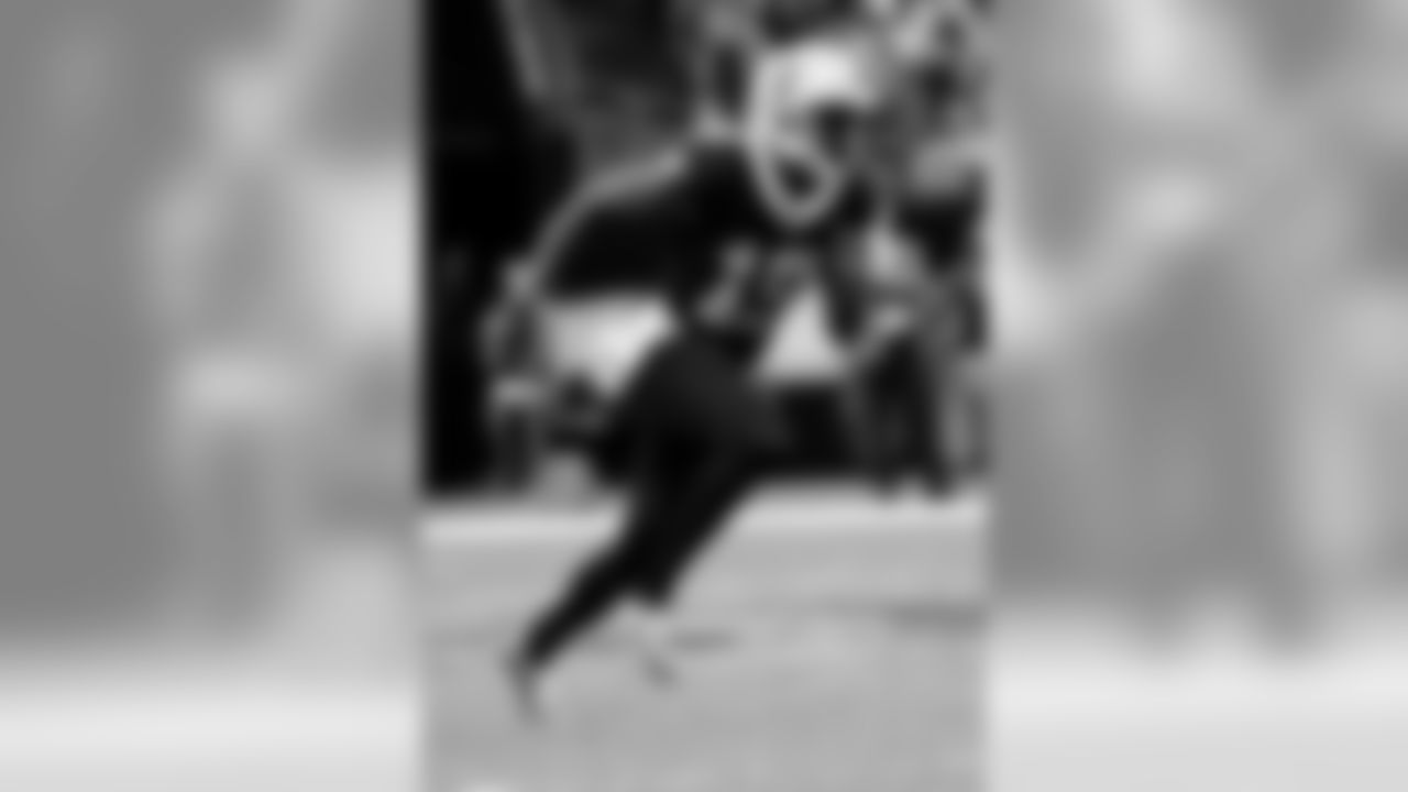 Check out the game action between the New Orleans Saints and Tampa Bay Buccaneers in Week 5 at the Mercedes-Benz Superdome.