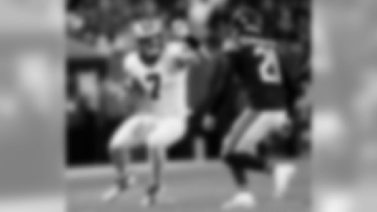 2nd gallery of game action photos from the New Orleans Saints win over the Chicago Bears in Week 7 of the 2019 NFL season.