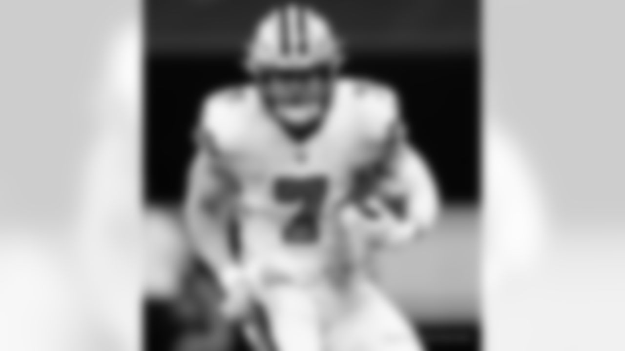 Game action photos from the New Orleans Saints vs. Minnesota Vikings matchup on Christmas Day in Week 16 of the 2020 NFL season.