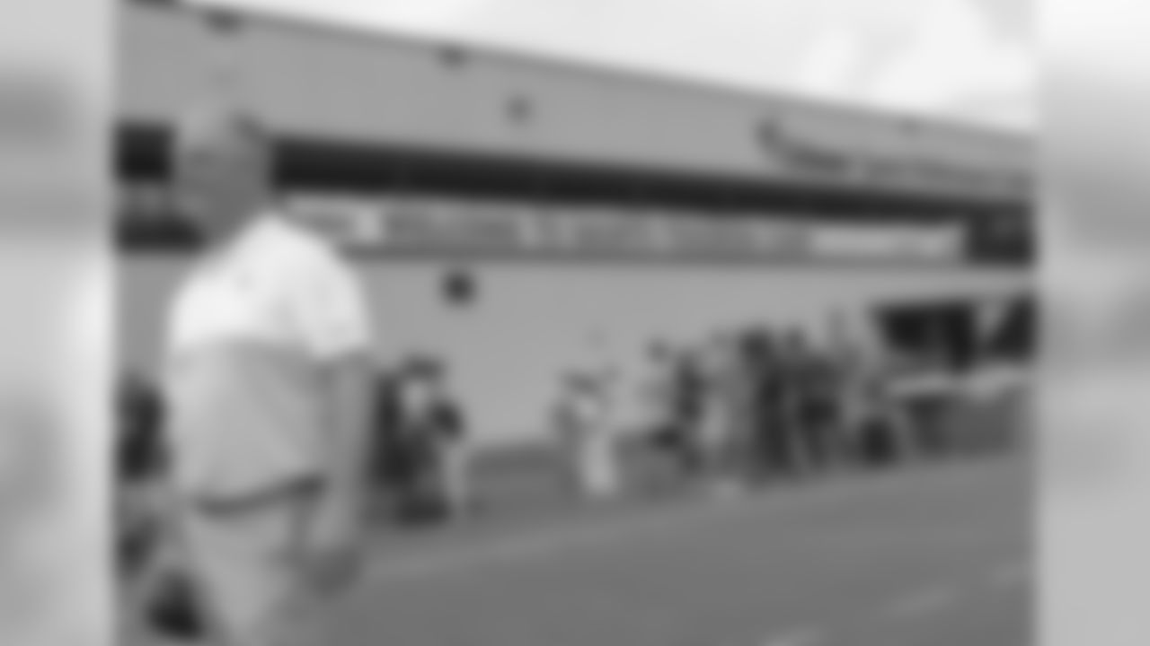 Gallery-John-Bel-Edwards-2660-1440-0360