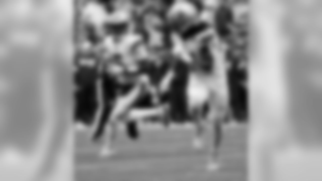 Game action photos of the New Orleans Saints taking on the Seattle Seahawks in week 3 of the 2019 NFL season.