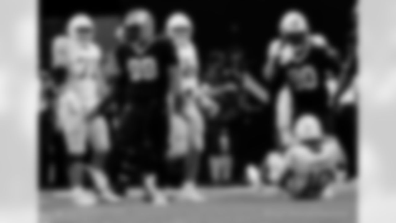 Game action photos from the New Orleans Saints vs. Los Angeles Chargers matchup in Week 5 of the 2020 NFL season.
