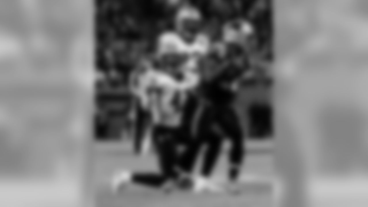Saints 12 - Carolina 9 (W)
New Orleans Saints 2018 Season
Michael C. Hebert