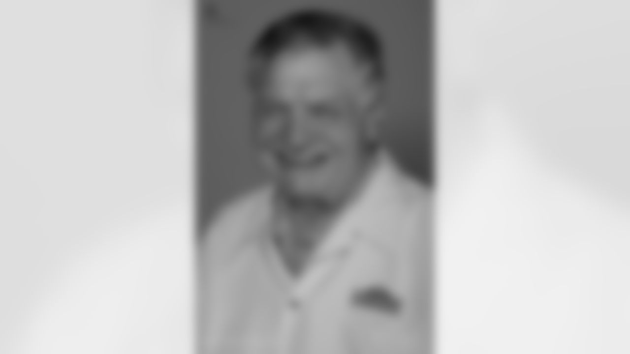 Saints honor a member of the inaugural 1967 team, defensive tackle Mike Tilleman (#74) who passed away on September 18, 2020.