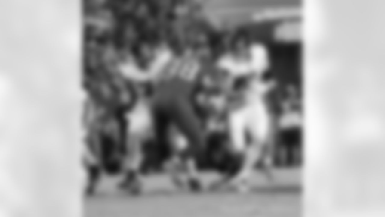 New Orleans Saints players in action during their 2022 Week 13 game against the Tampa Bay Buccaneers.