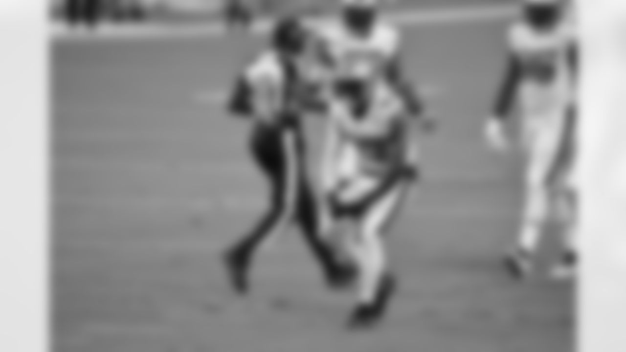 Game action photos from the New Orleans Saints vs. Las Vegas Raiders matchup in Week 2 of the 2020 NFL season.
