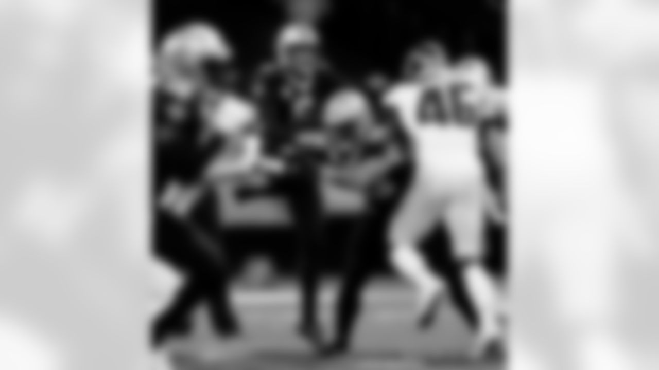 Check out photos of New Orleans Saints punter Thomas Morstead in action during the 2020 NFL season.