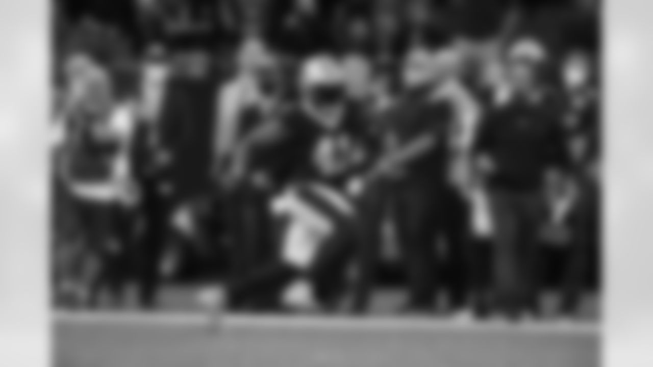 Check out photos of New Orleans Saints running back Alvin Kamara in action during the 2021 NFL season.