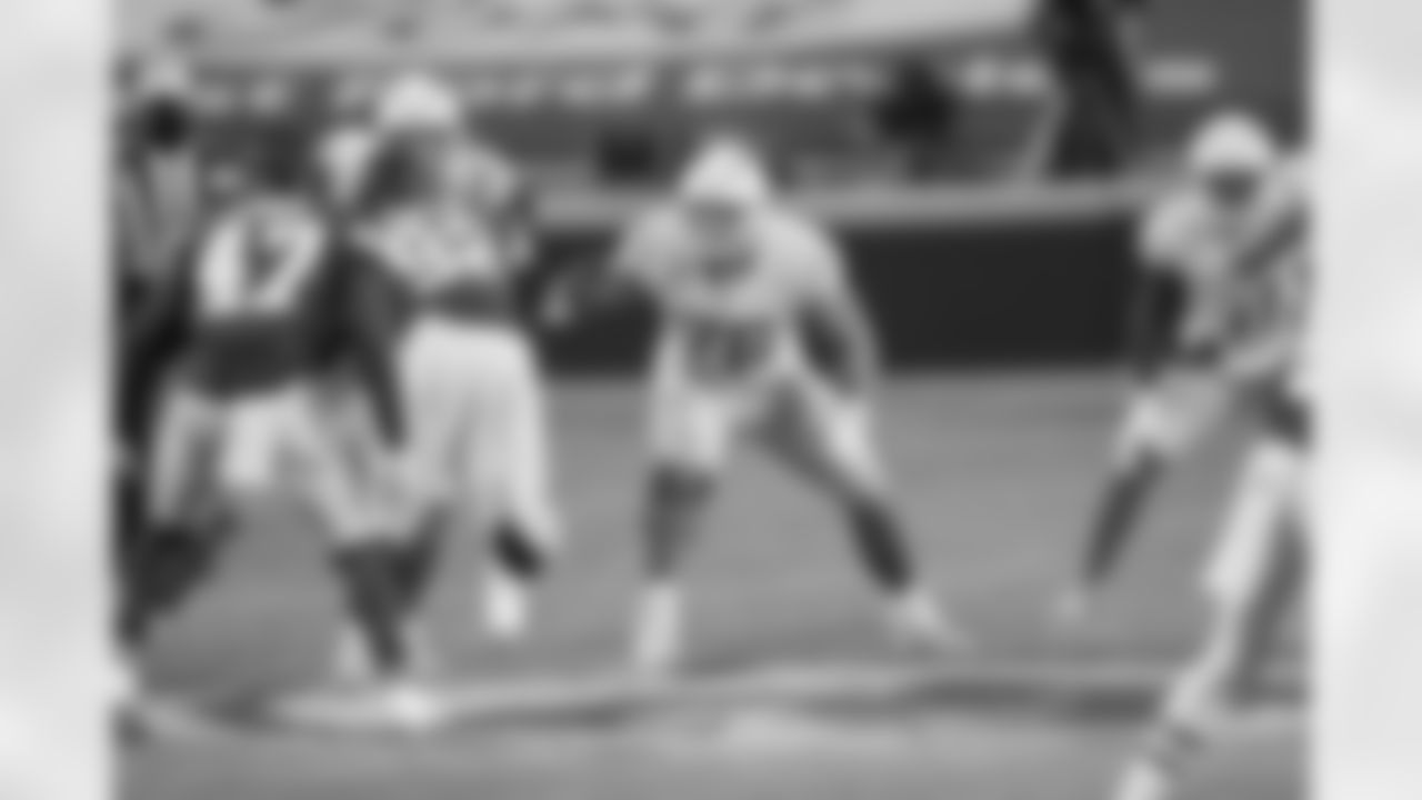 New Orleans Saints announced that they have agreed to terms with free agent guard Forrest Lamp on Friday, April 1, 2022. Check out Forrest in action with the Saints and Chargers during his five NFL seasons.
