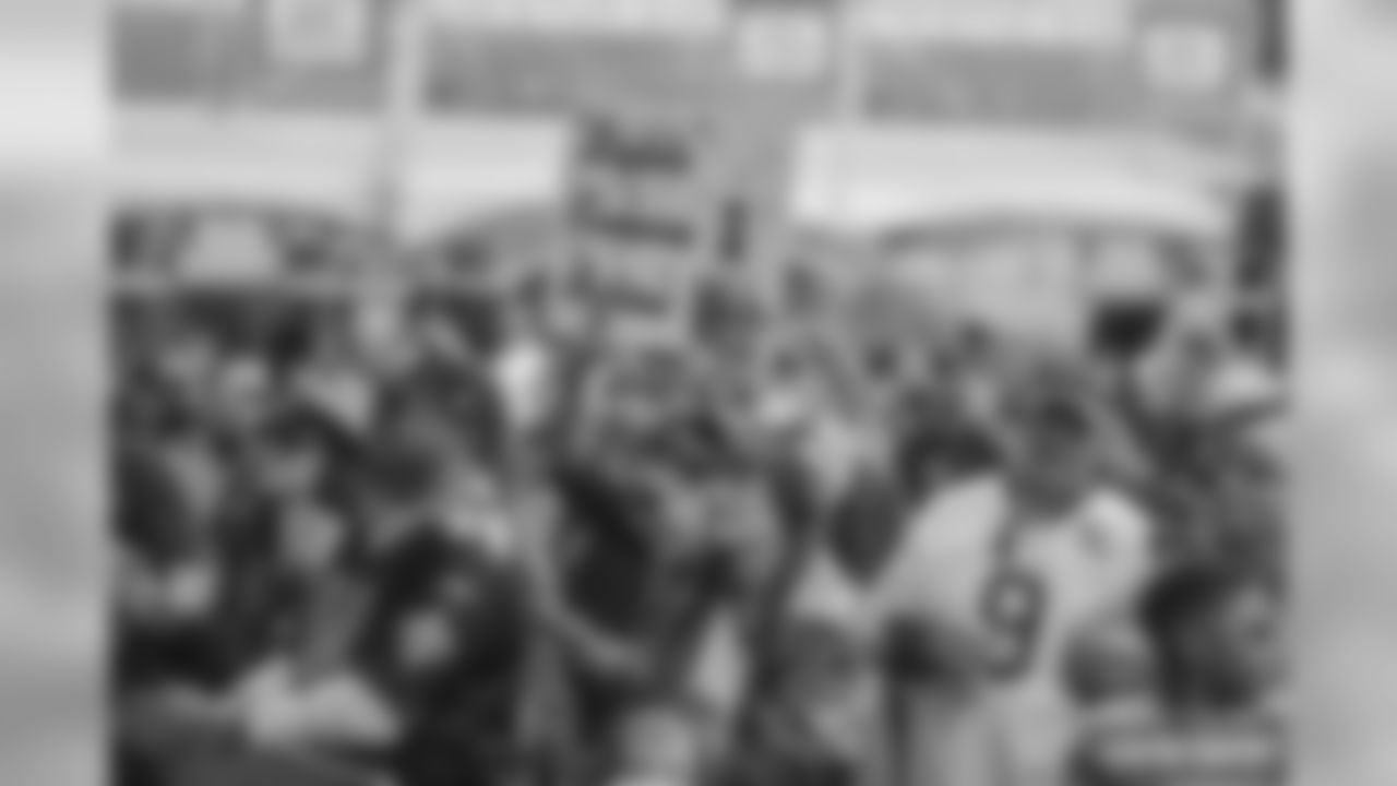 Gallery-Fans-2560-1440-0532