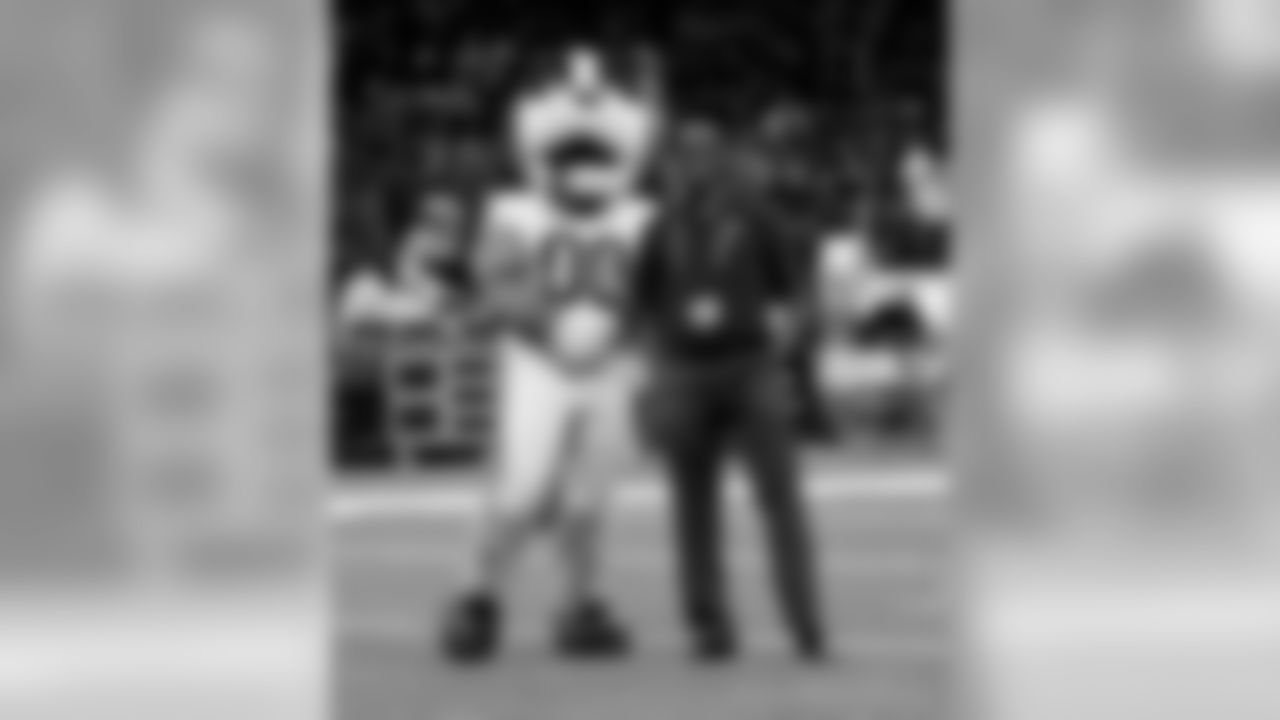 2019 Saints Pre Season
Vikings 35 Saints 24 (L)
2019 New Orleans Saints
All Images Copyright Michael C. Hebert