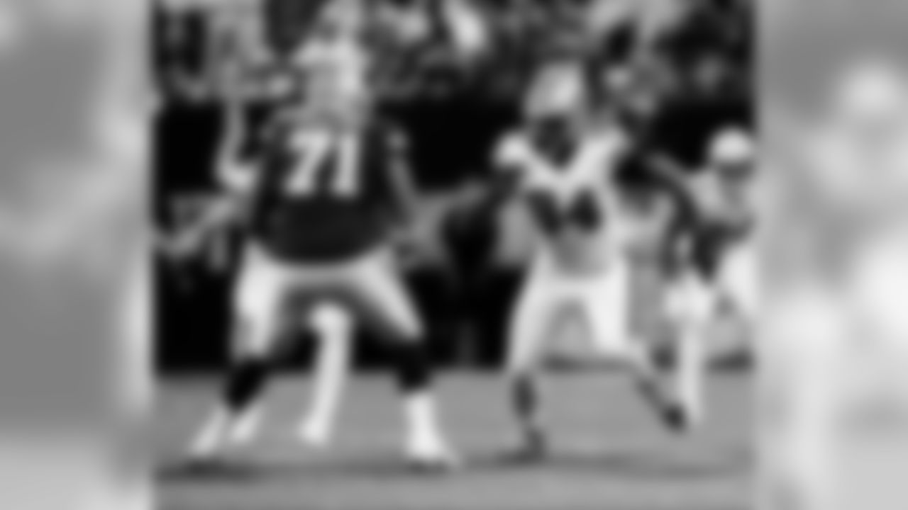 Check out the best action shots from the Saints in Week 4 as they host the Dallas Cowboys at the Mercedes-Benz Superdome.