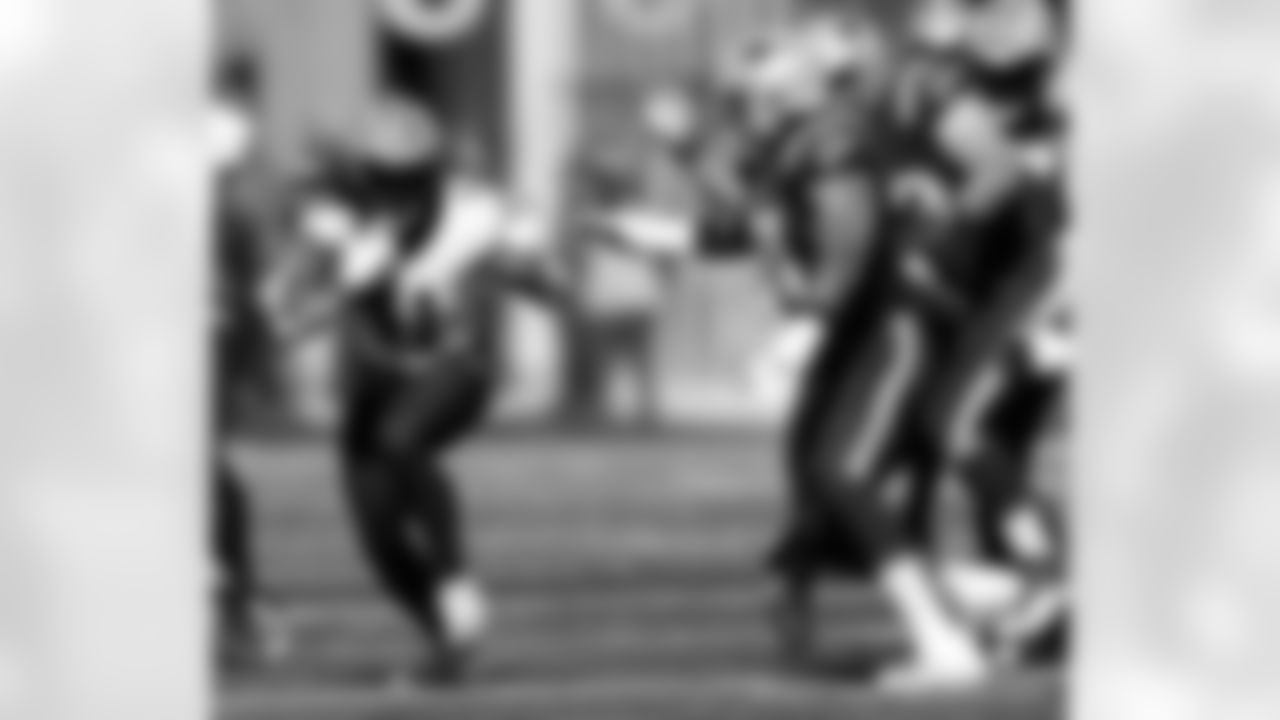 Check out the game action shots from the New Orleans Saints game against the New England Patriots in Week 5 of the 2023 NFL season including running back Alvin Kamara (41).