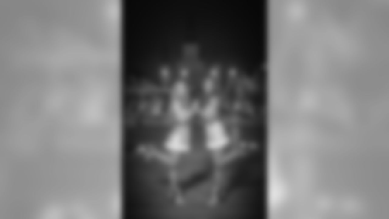 Gallery_Faces_Saintsations_Paulina_011819_09