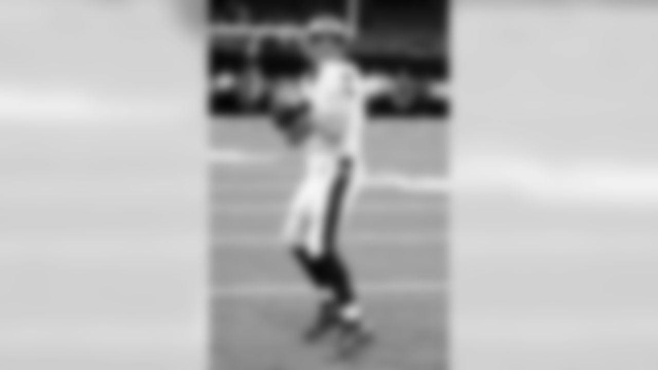 2019 Saints Pre Season
Vikings 35 Saints 24 (L)
2019 New Orleans Saints
All Images Copyright Michael C. Hebert