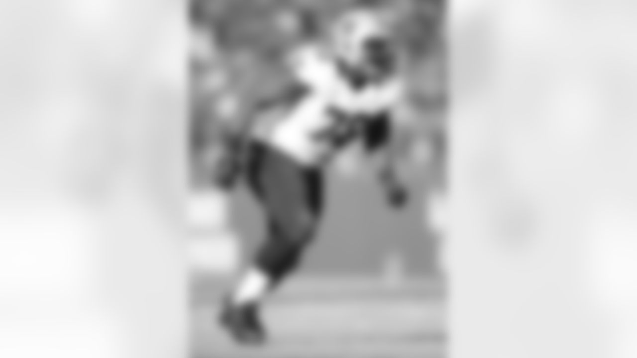 78 DE Bobby Richardson