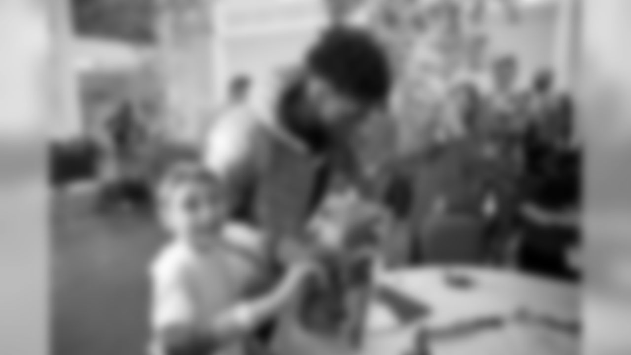 New Orleans Saints wideout Michael Thomas visited pediatric patients at Ochsner Hospital for Children on Monday, Dec.23, one day after setting the single-season receptions record. Harrah's of New Orleans provided the gifts.