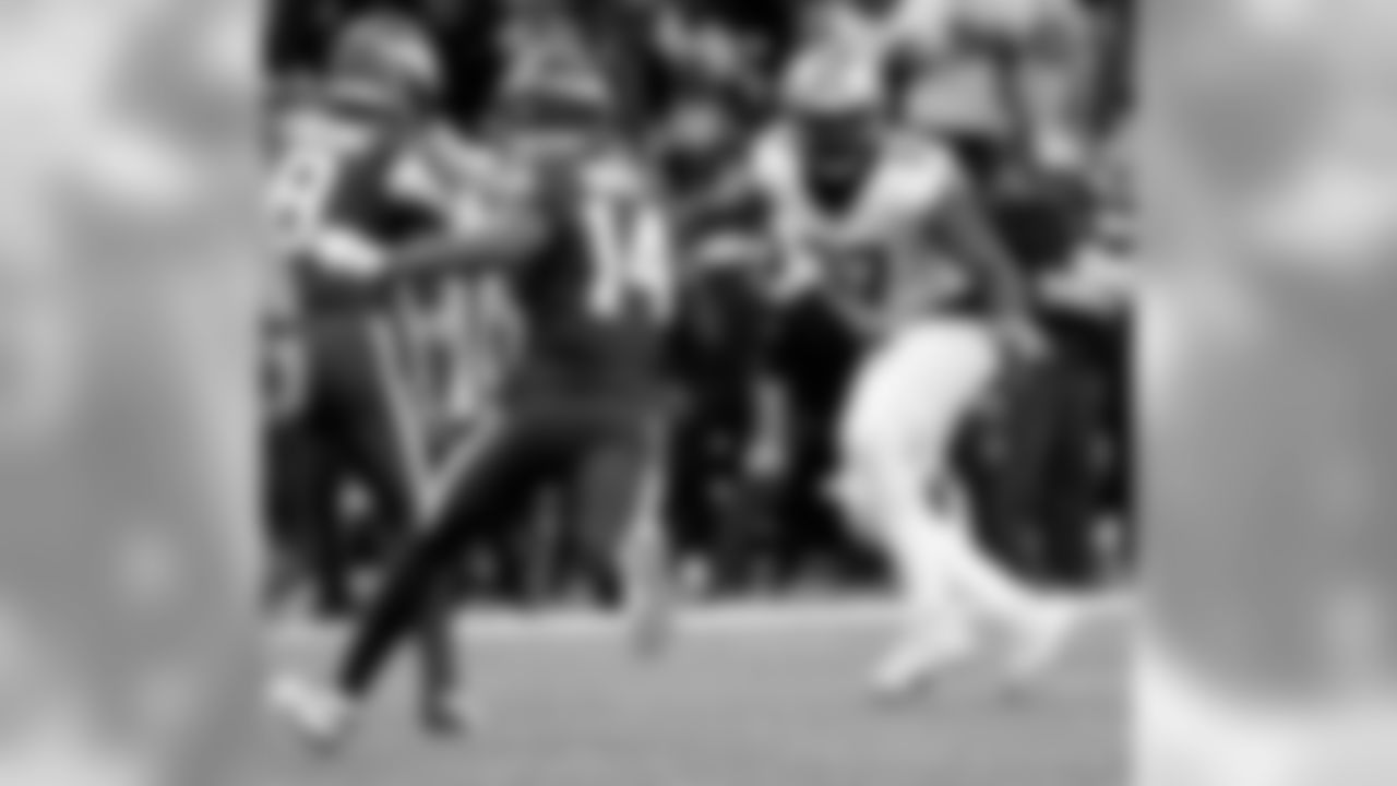 The New Orleans Saints and Minnesota Vikings battle it out in the Wild Card matchup at the Mercedes-Benz Superdome.
