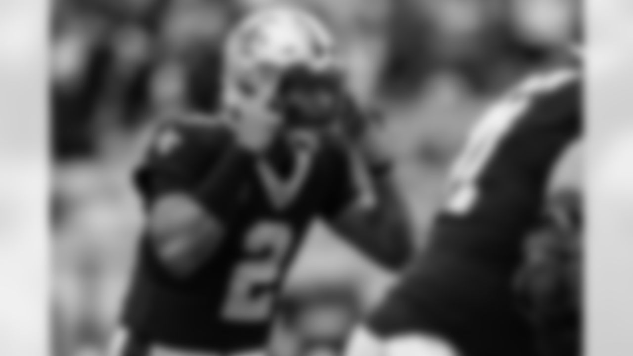 New Orleans Saints quarterback Jameis Winston in action during their 2022 Week 3 game against the Carolina Panthers.
