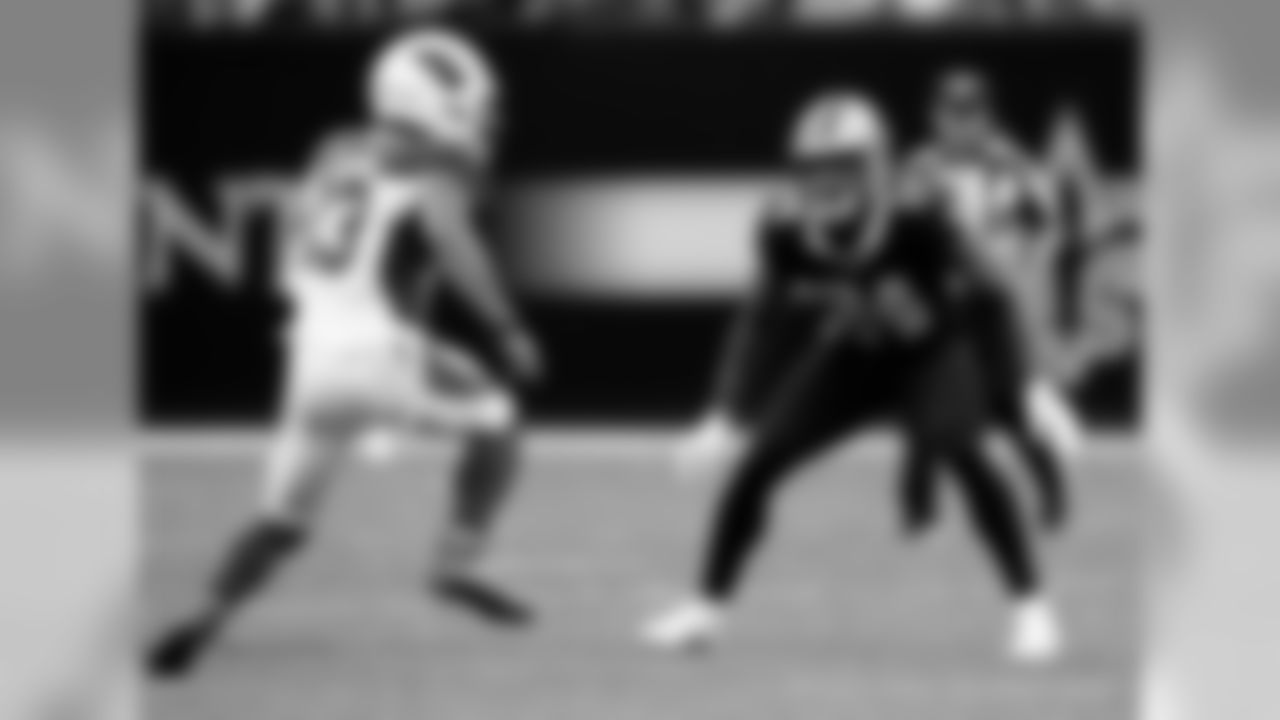 Check out photos of the on-field action between the New Orleans Saints and Arizona Cardinals in Week 8 of the 2019 NFL season.