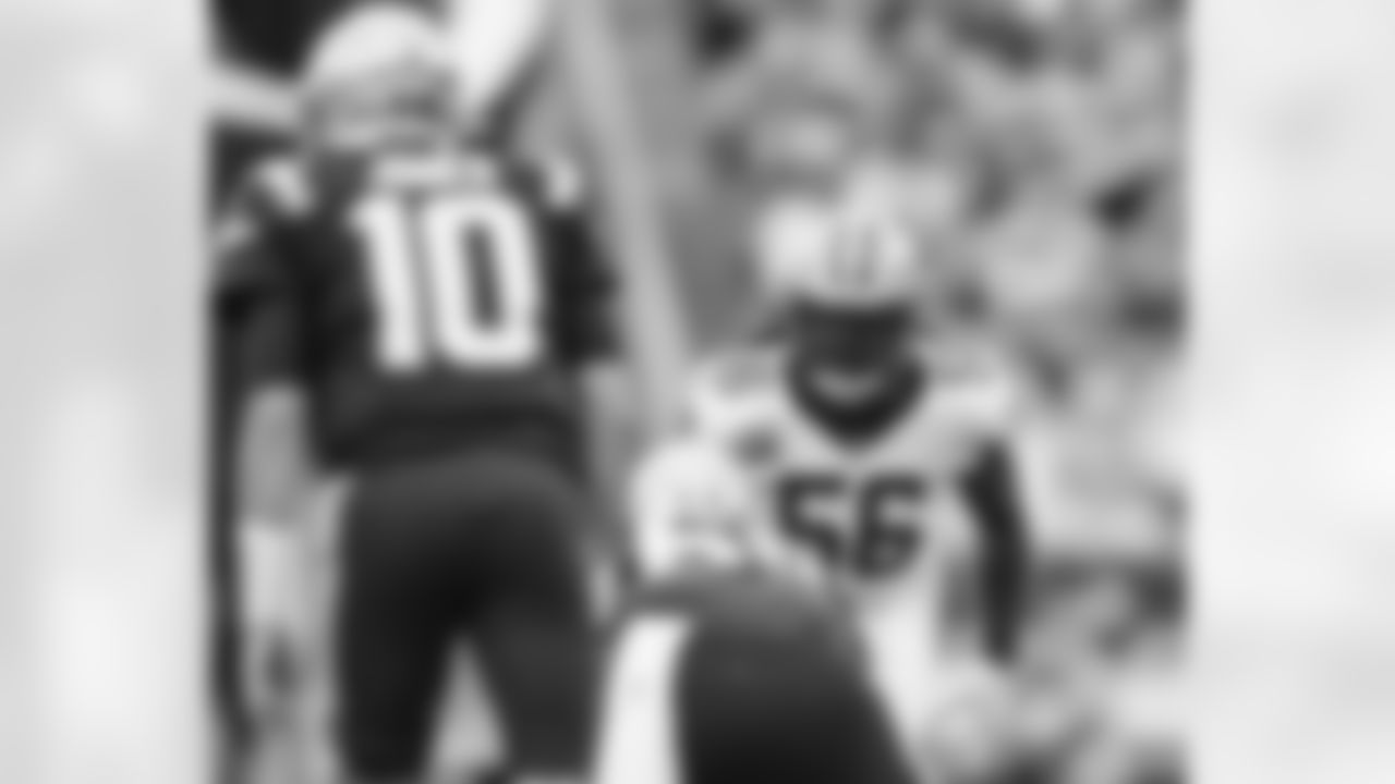 Check out photos of New Orleans Saints linebacker Demario Davis in action during the 2021 NFL season.