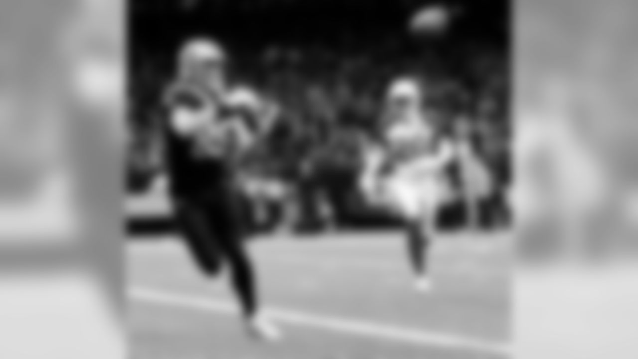 Check out the best action photos from the New Orleans Saints in October presented by Sony