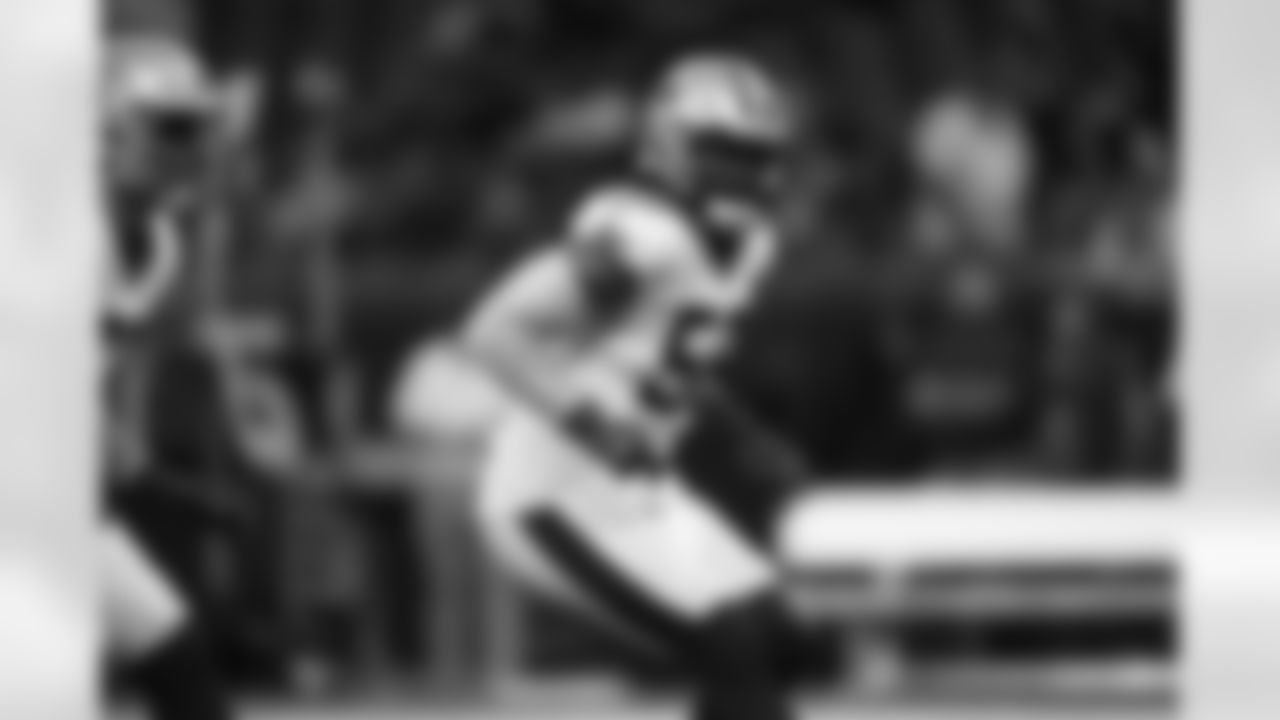 Check out photos of New Orleans Saints linebacker Demario Davis in action during the 2021 NFL season.