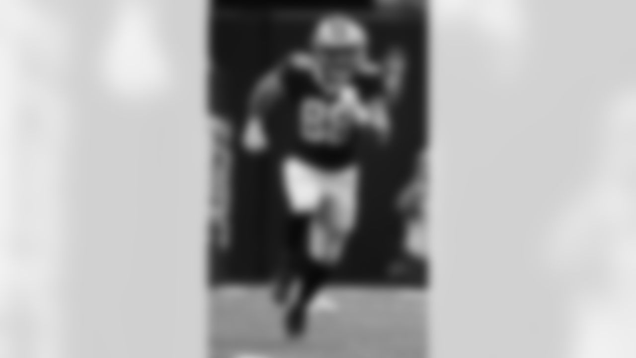New Orleans Saints tight end J.P. Holtz (88) in action during their 2022 Preseason Week 3 game against the Los Angeles Chargers.
