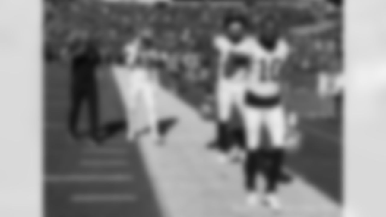 Check out the pregame warmups from the New Orleans Saints ahead of their game against the Philadelphia Eagles in Week 17 of the 2022 NFL season.