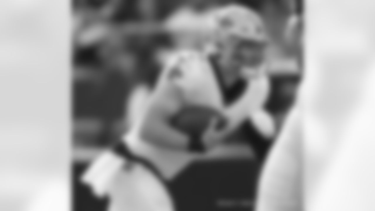Check out the game action from the New Orleans Saints win against the Philadelphia Eagles in Week 17 of the 2022 NFL season.