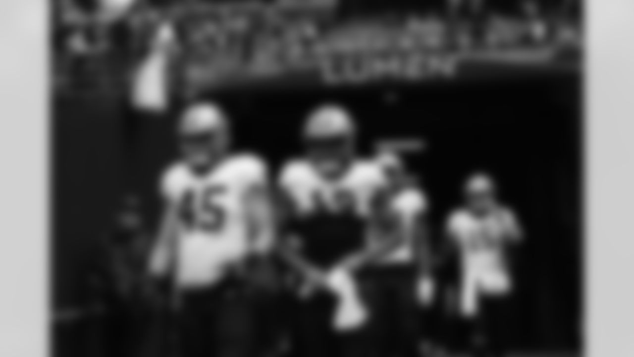 New Orleans Saints players and coaches prepare to take on the Seattle Seahawks in Week 7 of the 2021 NFL season.