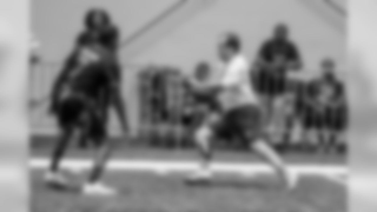 Gallery_NOPDFlagFootball0917192560x144041