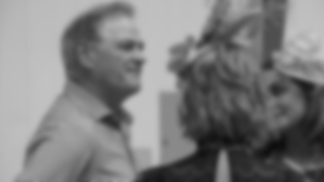Gallery_High_Tea_9182018_0013