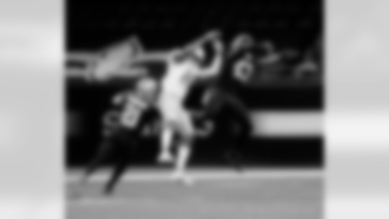 Game action photos from the New Orleans Saints vs. Los Angeles Chargers matchup in Week 5 of the 2020 NFL season.