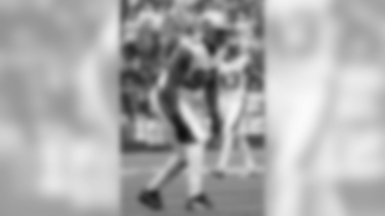 Game action photos of the New Orleans Saints taking on the Seattle Seahawks in week 3 of the 2019 NFL season.