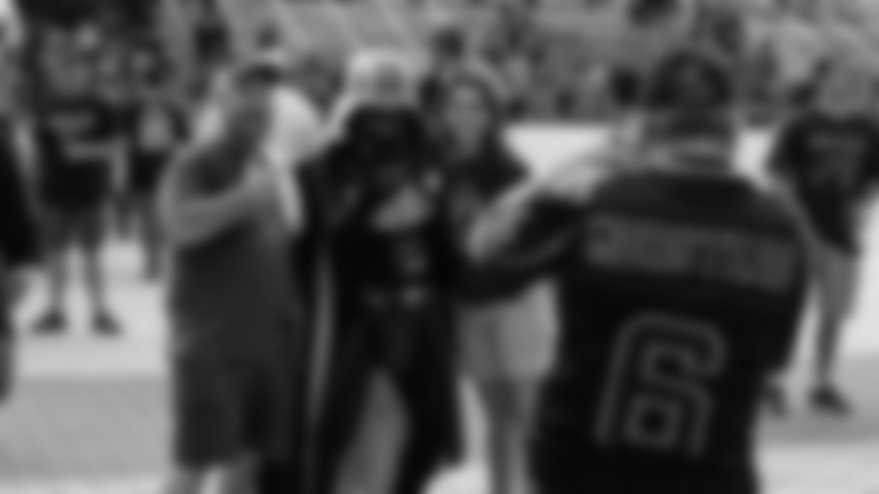 Gallery-18PreWeek2ChampSquare-2560-0017