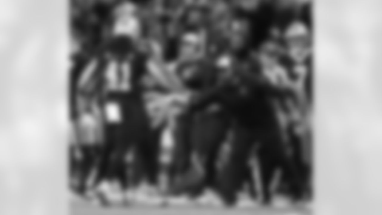 New Orleans Saints running back Alvin Kamara in action during their 2022 Week 5 game against the Seattle Seahawks.