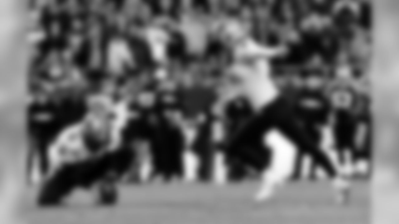 Saints 12 - Carolina 9 (W)
New Orleans Saints 2018 Season
Michael C. Hebert