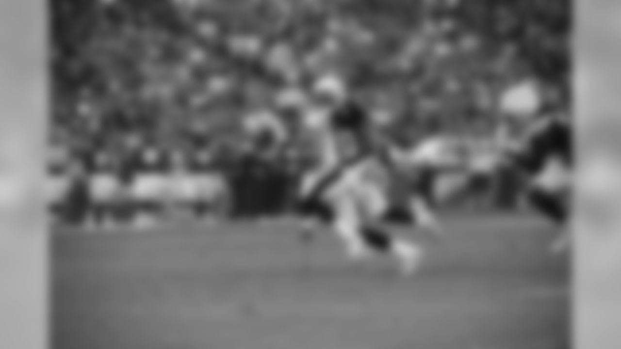 Gallery-PREG3-Action-1-Chargers-2018-082518-021