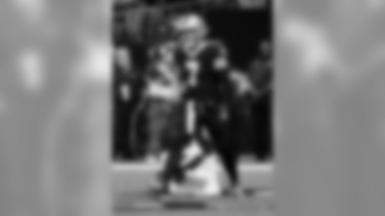Saints 30 - Texans 28 (W) 1-0
2019 New Orleans Saints
All Images Copyright Michael C. Hebert
