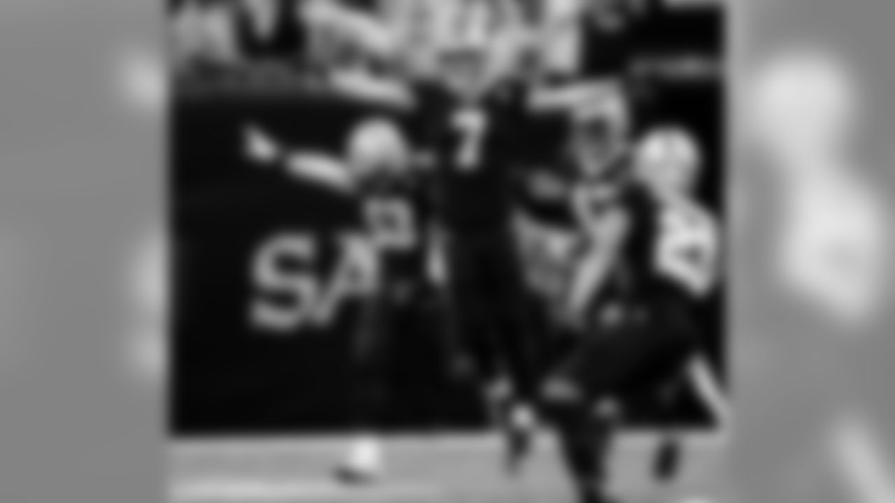 2018 Season
Saints 21 - Browns 18
Saints 1-1 in 2018 Regular Season
New Orleans Saints 2018 Season
Michael C. Hebert