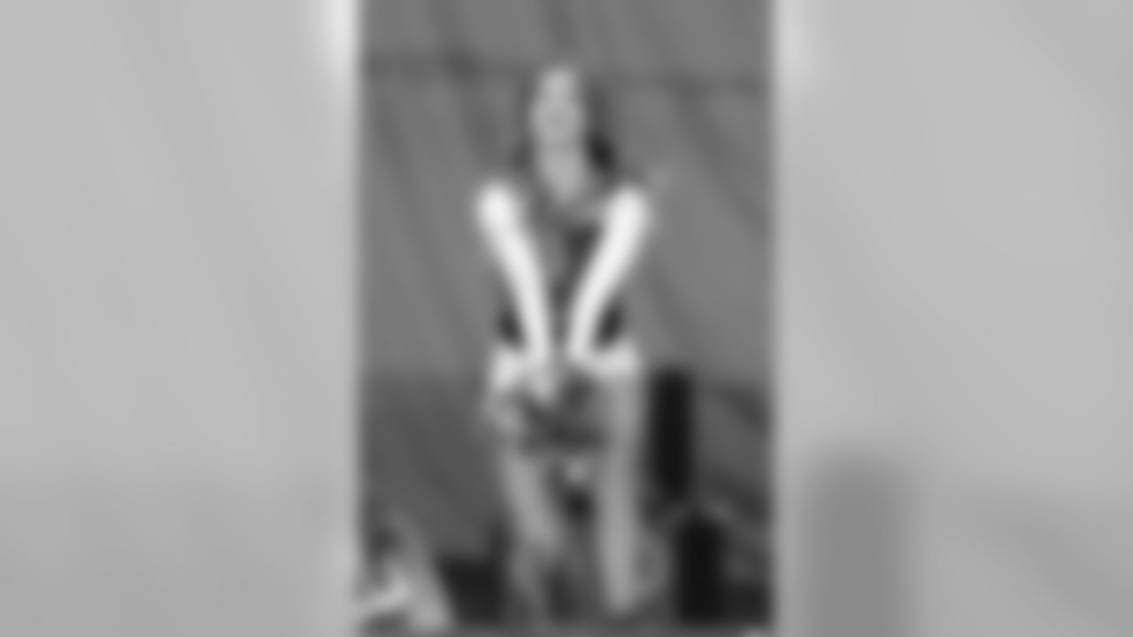 Gallery-Saintsations2019-Juliet-0011